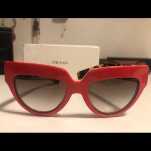 PRADA SUNGLASSES